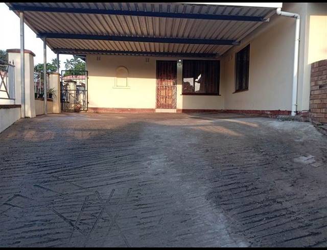 2 BEDROOM TOWNHOUSE FOR SALE IN BELLAIR